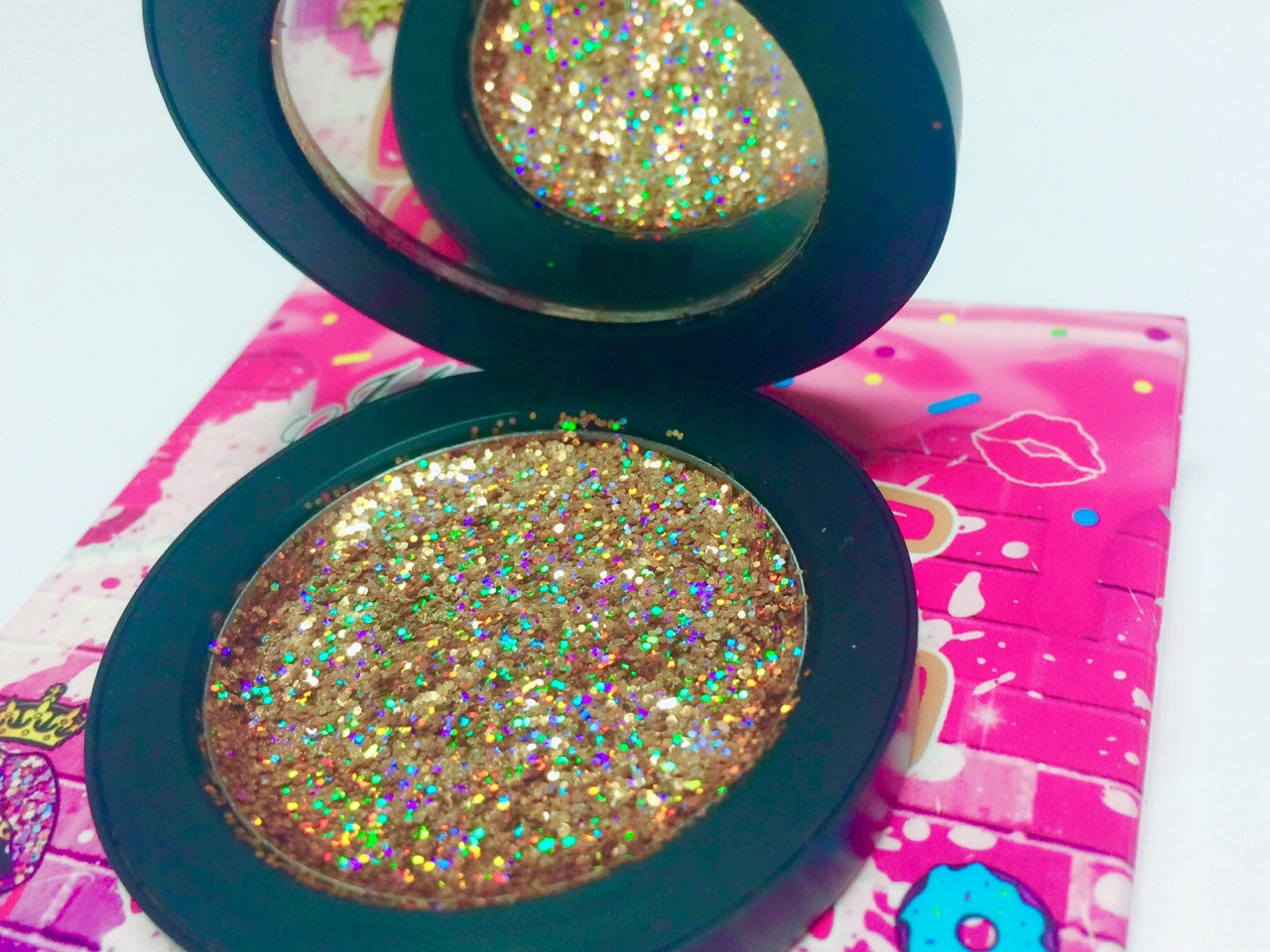 "EXPENSIVE TASTE!" Single Pressed Glitter Palette