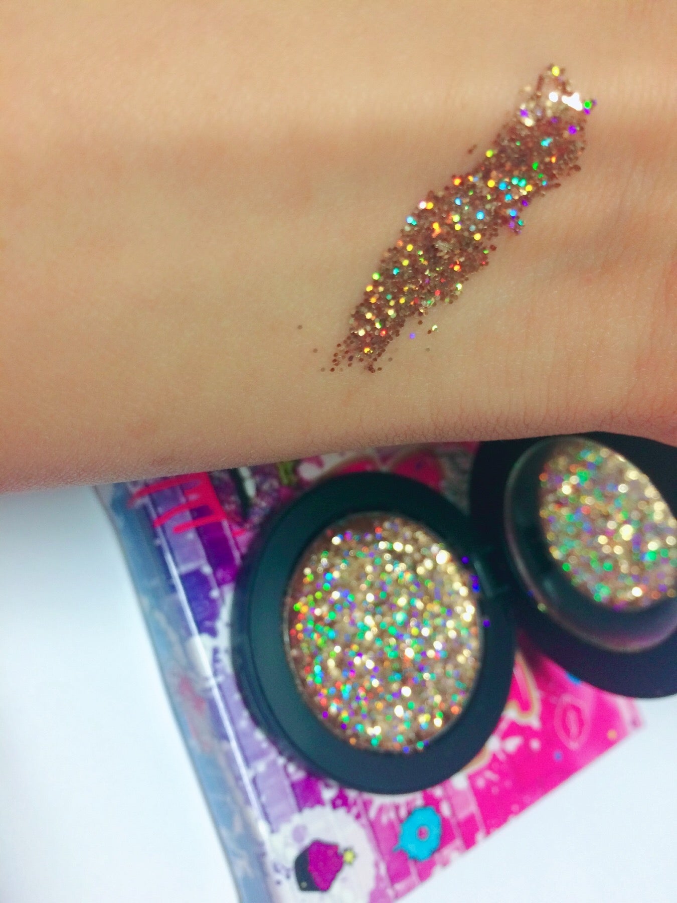 "EXPENSIVE TASTE!" Single Pressed Glitter Palette