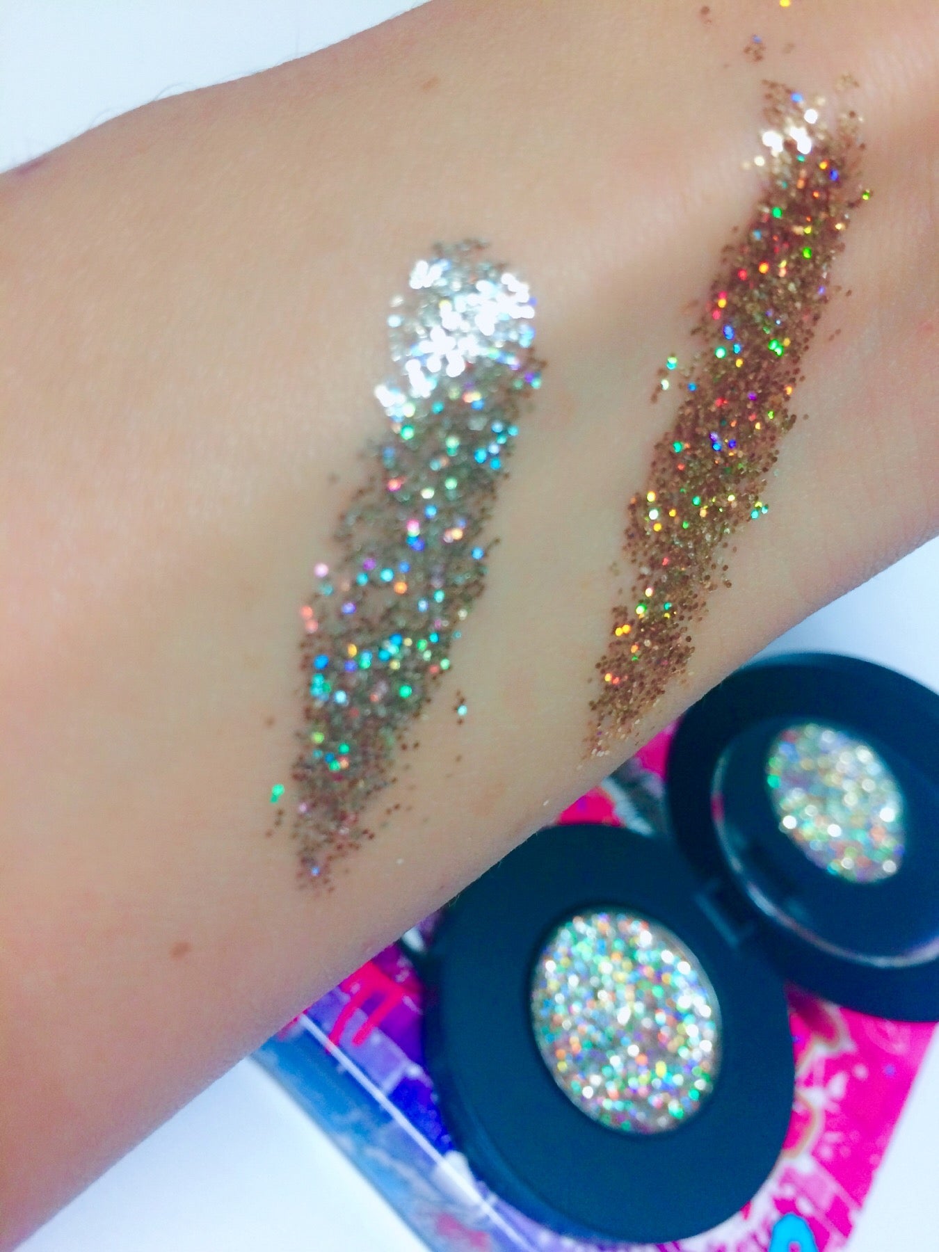 "HOLLYWOOD!" Single Pressed Glitter Palette